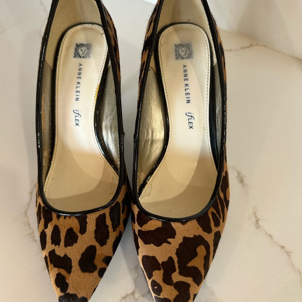 Anne Klein Women's Leopard Print Pumps